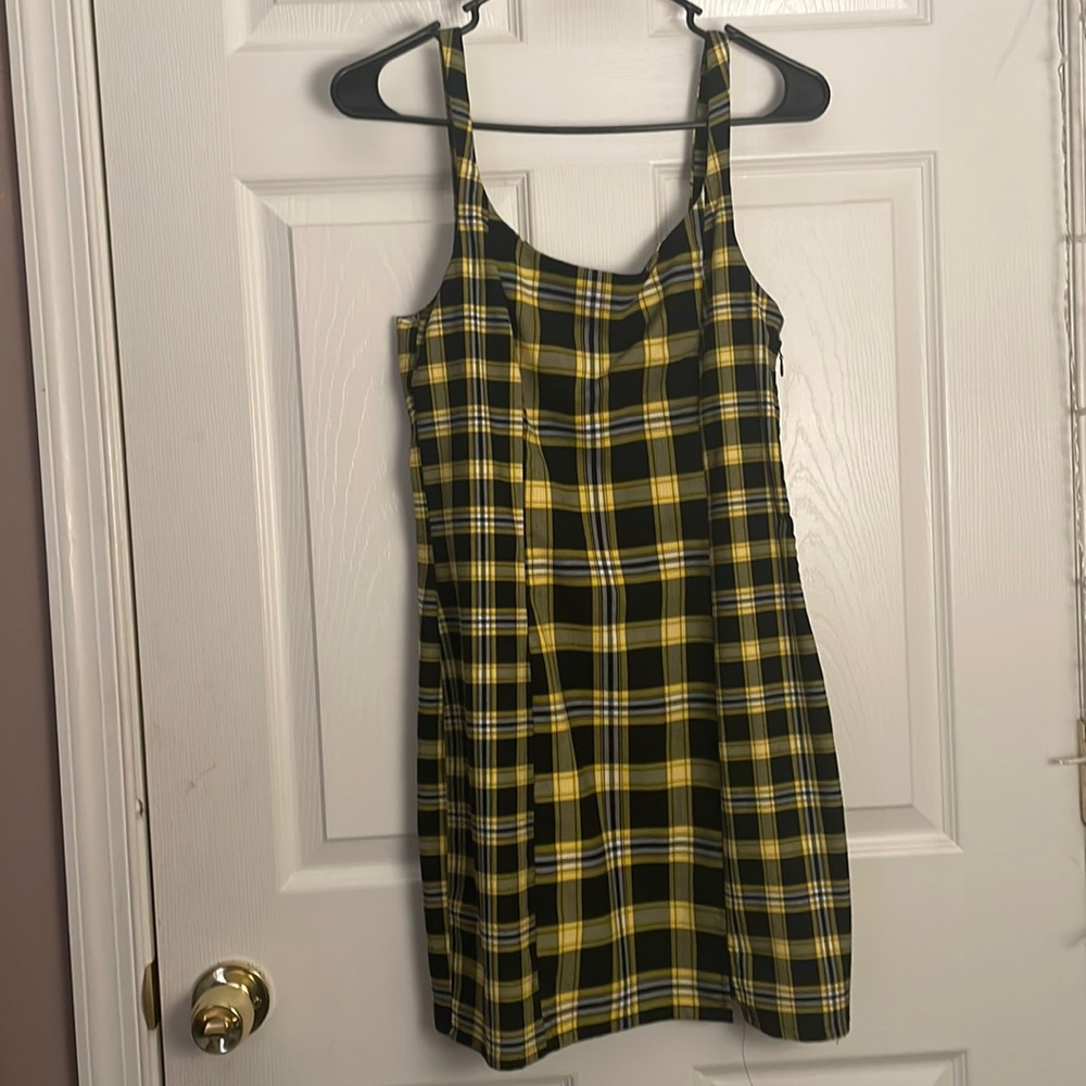 H&M checkered yellow and black knee length dress